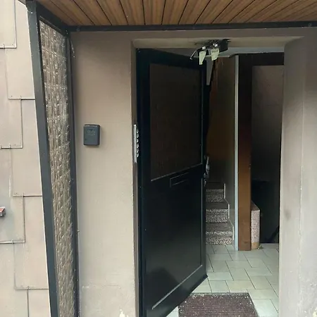 Cozy Apartment In Oberhausen Оберхаузен Экстерьер фото