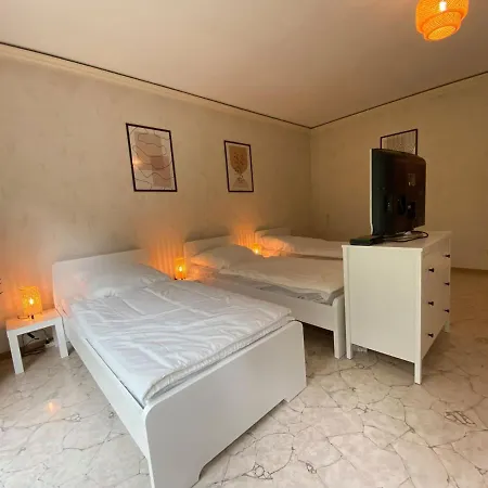 Cozy Apartment In Oberhausen Оберхаузен Экстерьер фото