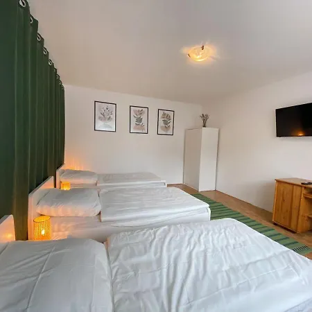 Cozy Apartment In Oberhausen Оберхаузен Экстерьер фото