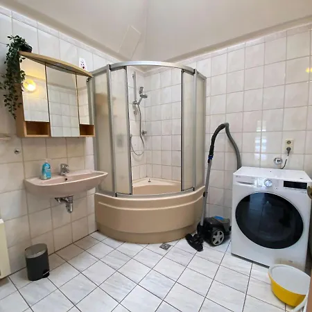Cozy Apartment In Oberhausen Оберхаузен Экстерьер фото