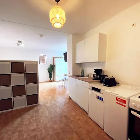 Cozy Apartment In Oberhausen Оберхаузен Экстерьер фото